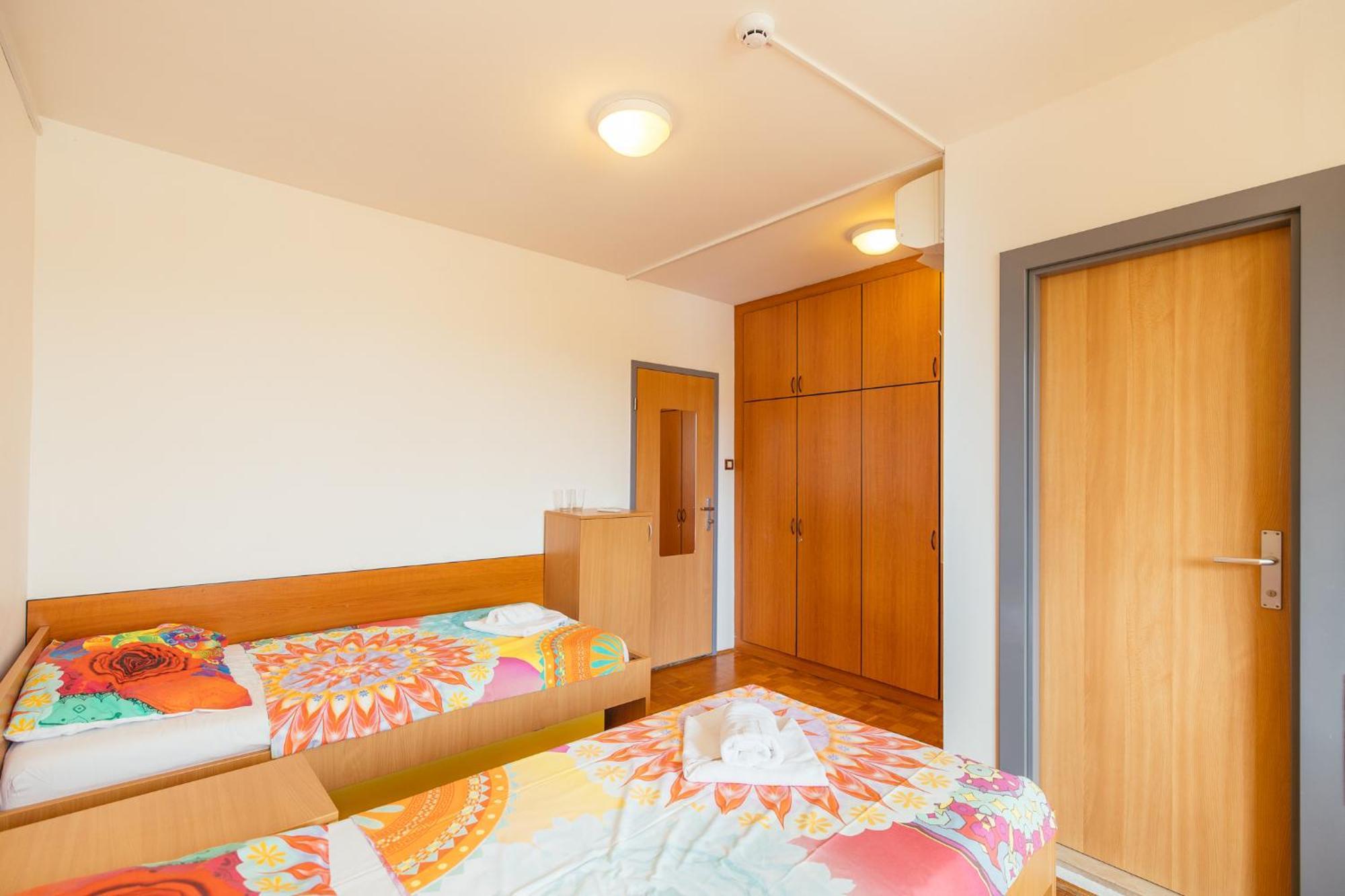 Prenocisca Prisoje Koper Exterior foto